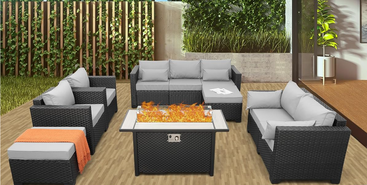Rattaner outdoor patio